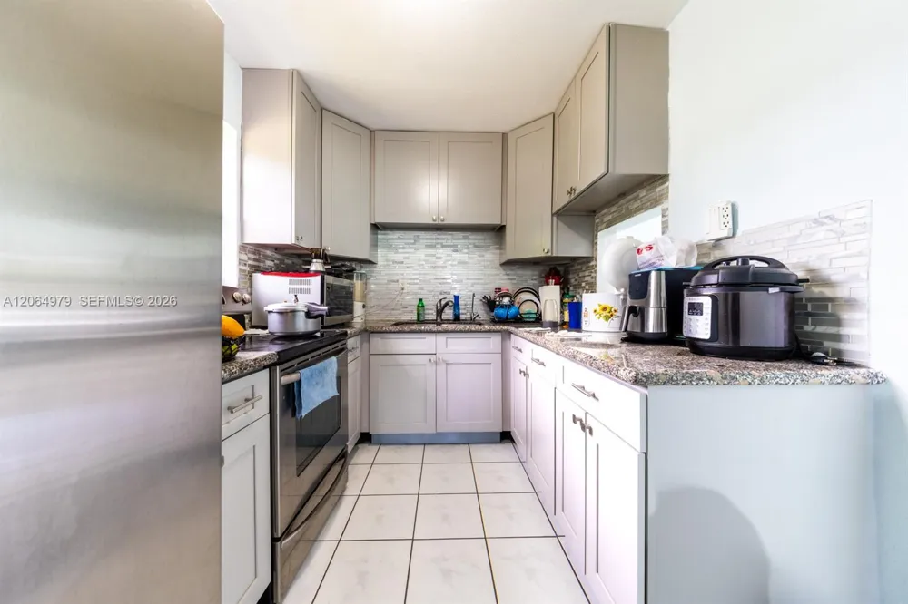3331 NW 177th Ter Miami Gardens, FL 33056