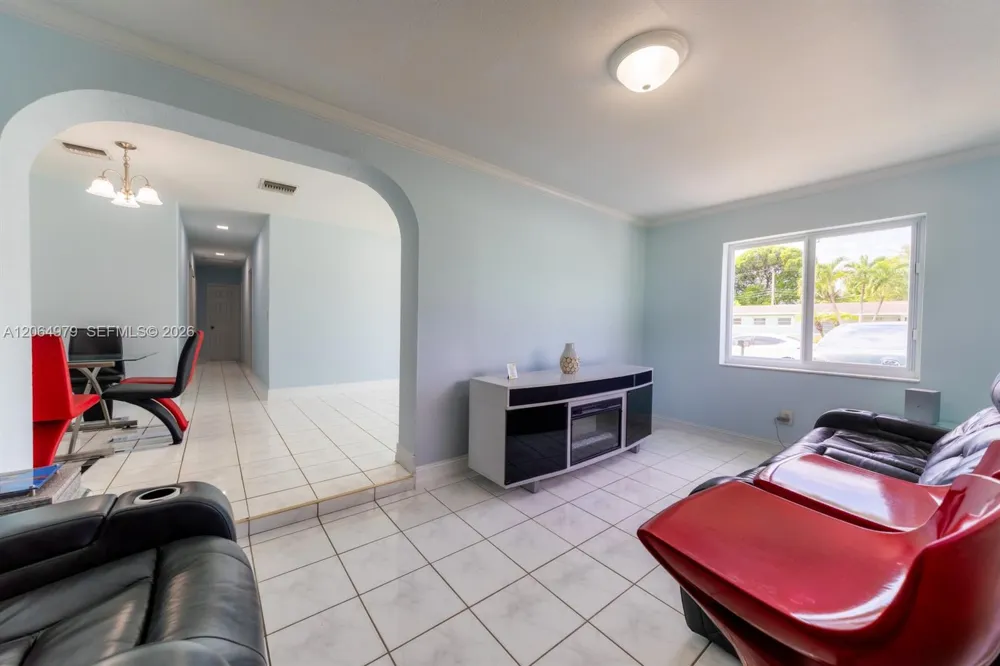 3331 NW 177th Ter Miami Gardens, FL 33056