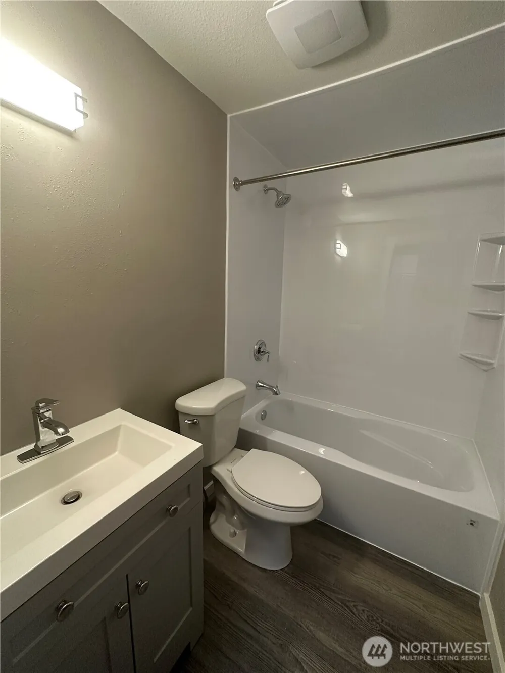 519 Burnett Avenue S #1 Renton, WA 98057