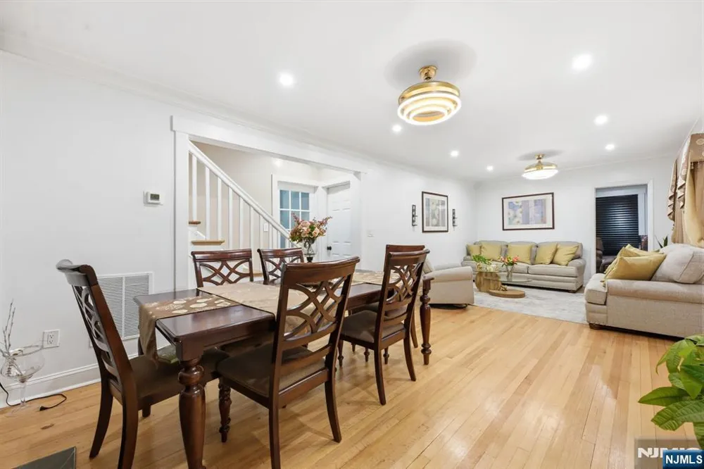 570-572 11th Avenue Paterson, NJ 07514