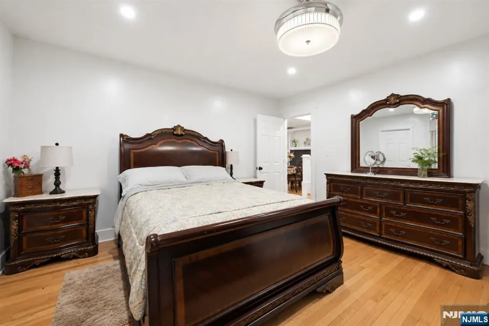 570-572 11th Avenue Paterson, NJ 07514