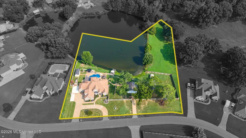 3169 Bridge Moore Drive Nesbit, MS 38651