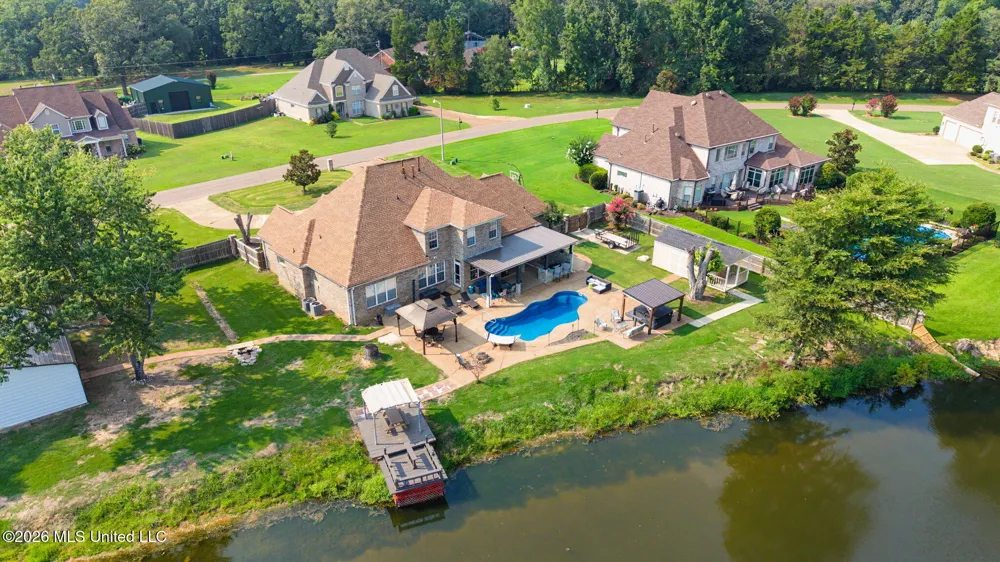 3169 Bridge Moore Drive Nesbit, MS 38651