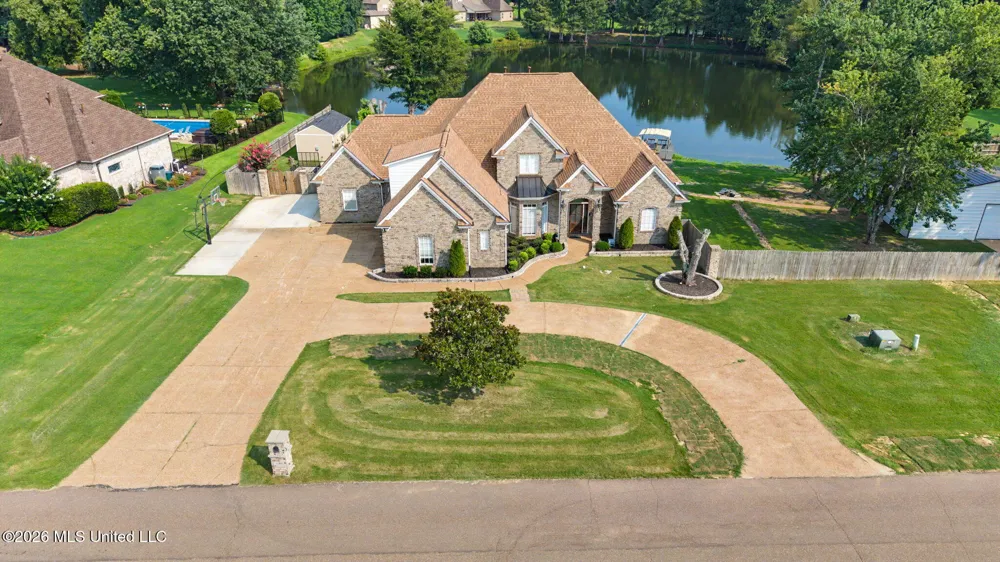 3169 Bridge Moore Drive Nesbit, MS 38651