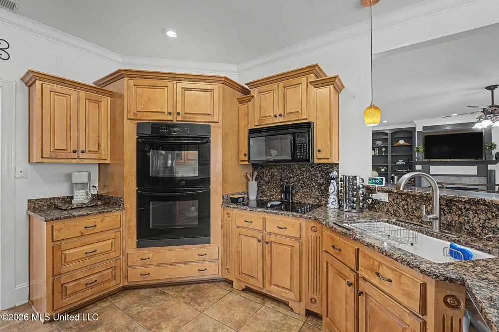 3169 Bridge Moore Drive Nesbit, MS 38651