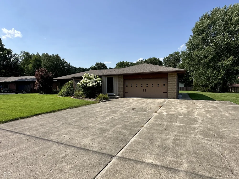 106 W Anderson Street Rockville, IN 47872