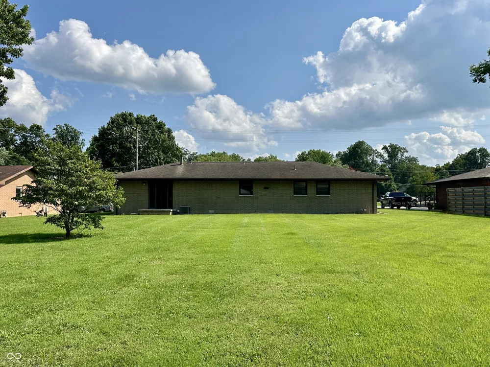 106 W Anderson Street Rockville, IN 47872