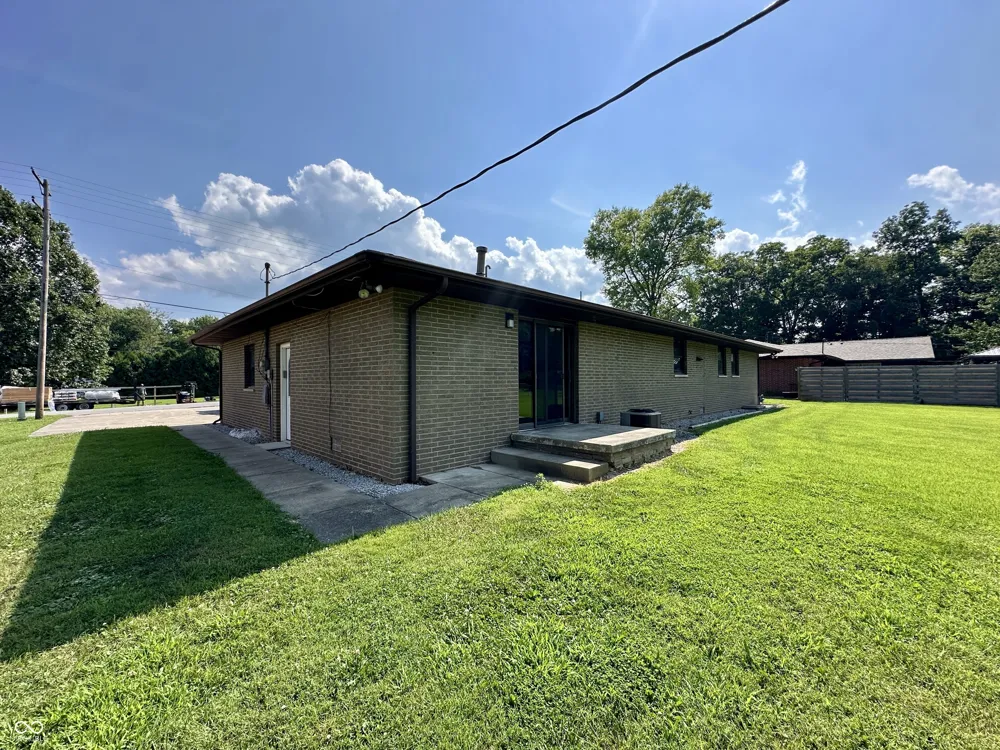 106 W Anderson Street Rockville, IN 47872
