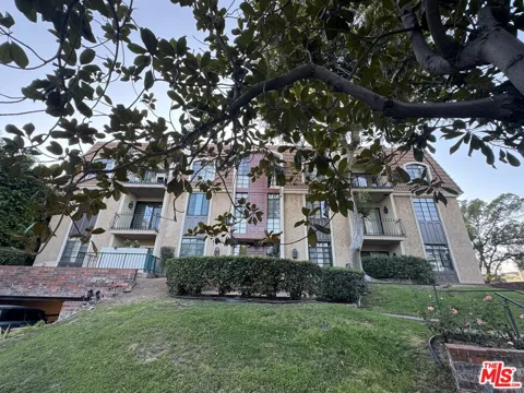 801 S Plymouth Boulevard