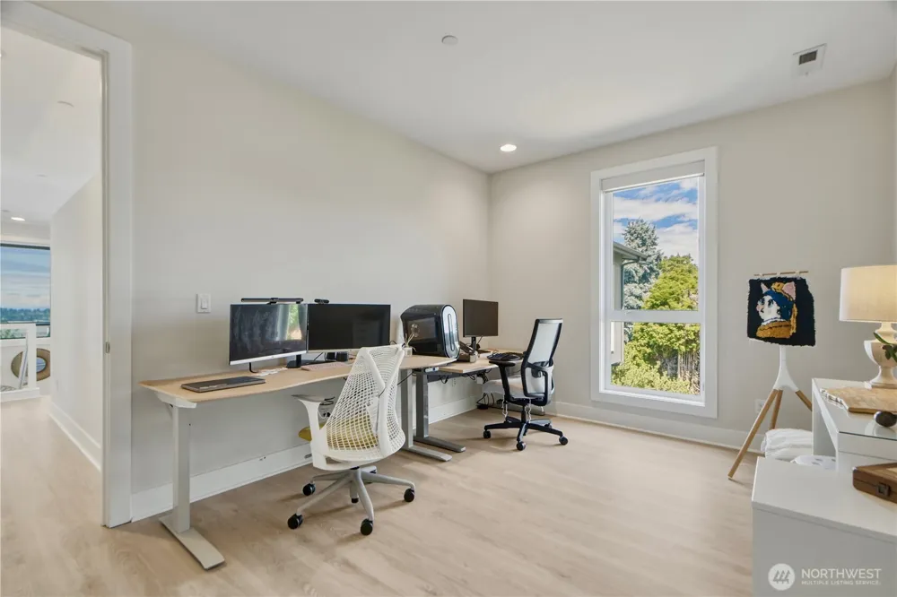 4282 131st Place SE Bellevue, WA 98006