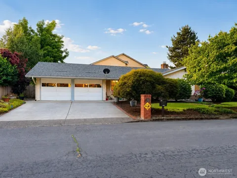 8601 NE 57th Street