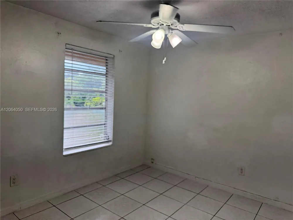 11 SW 32nd Ave #4 Miami, FL 33135