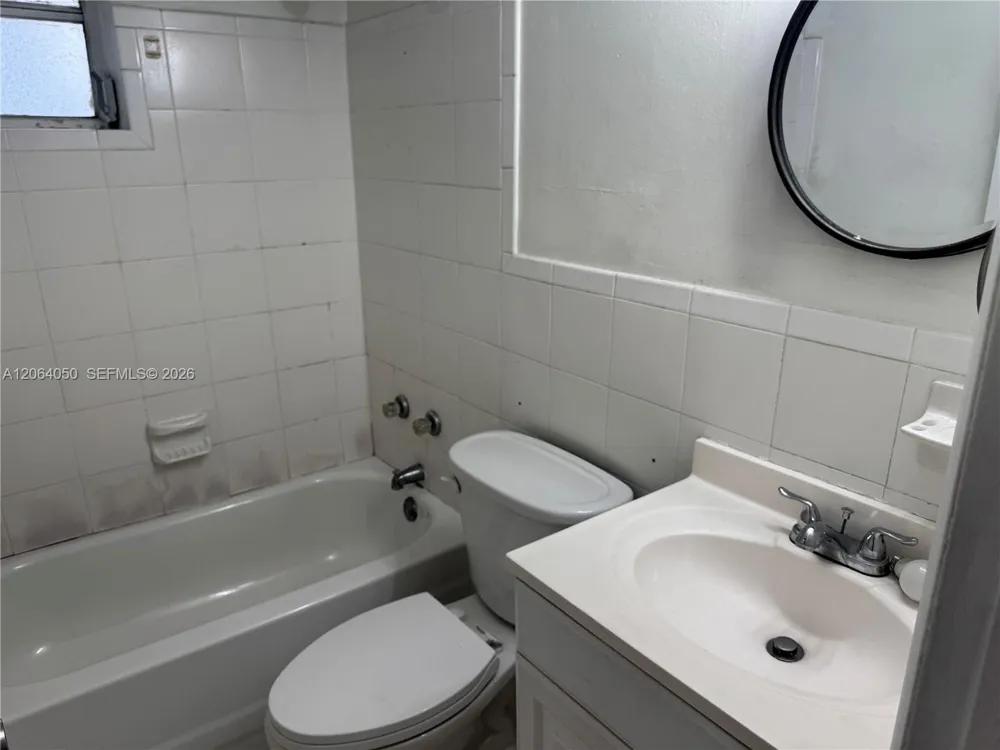 11 SW 32nd Ave #4 Miami, FL 33135