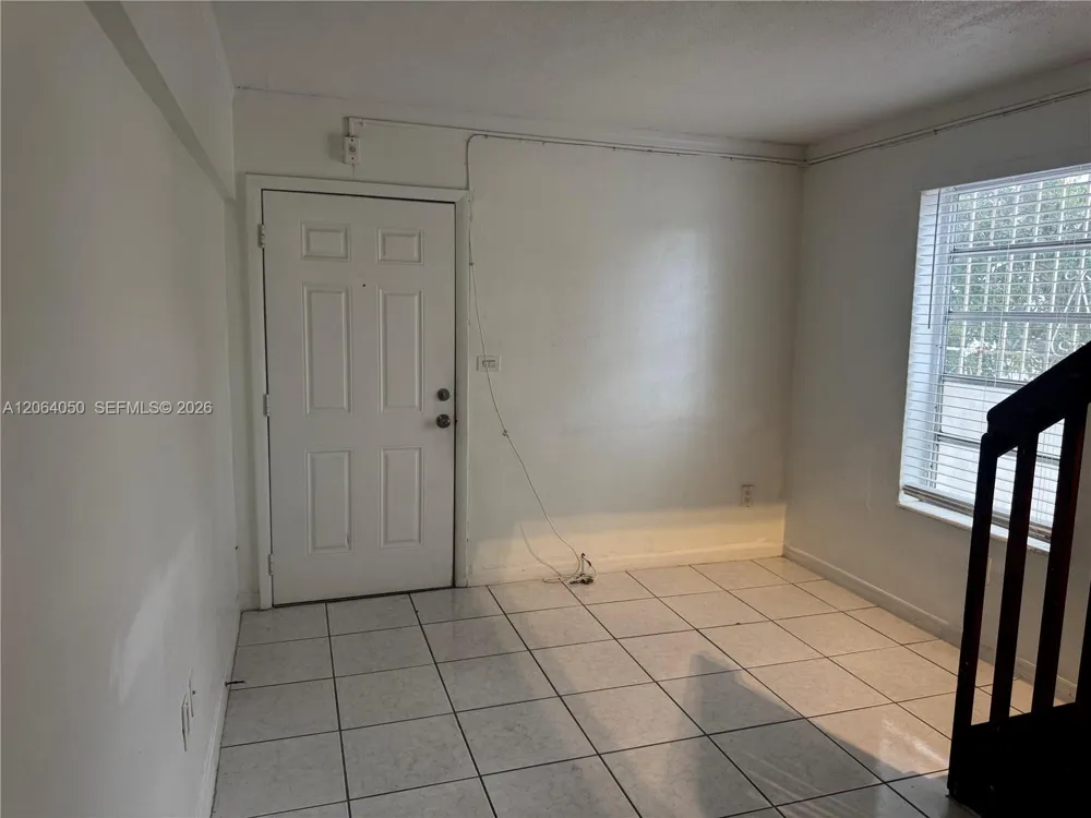 11 SW 32nd Ave #4 Miami, FL 33135