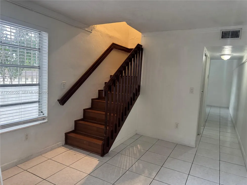 11 SW 32nd Ave #4 Miami, FL 33135