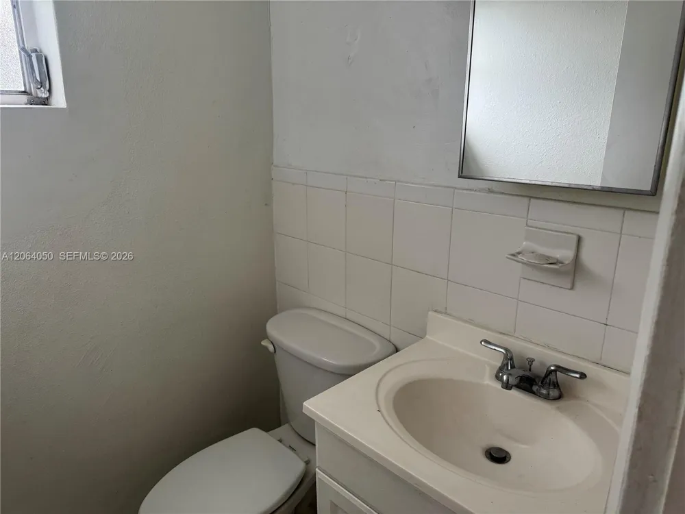 11 SW 32nd Ave #4 Miami, FL 33135