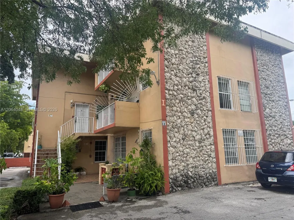 11 SW 32nd Ave #1 Miami, FL 33135