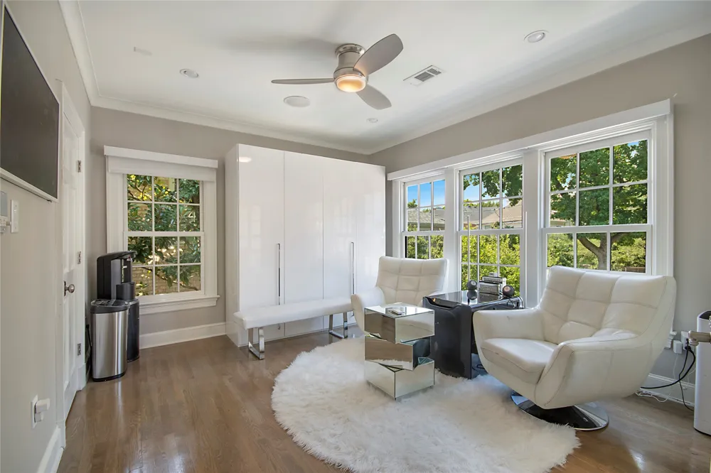 3210 Beverly Drive Highland Park, TX 75205