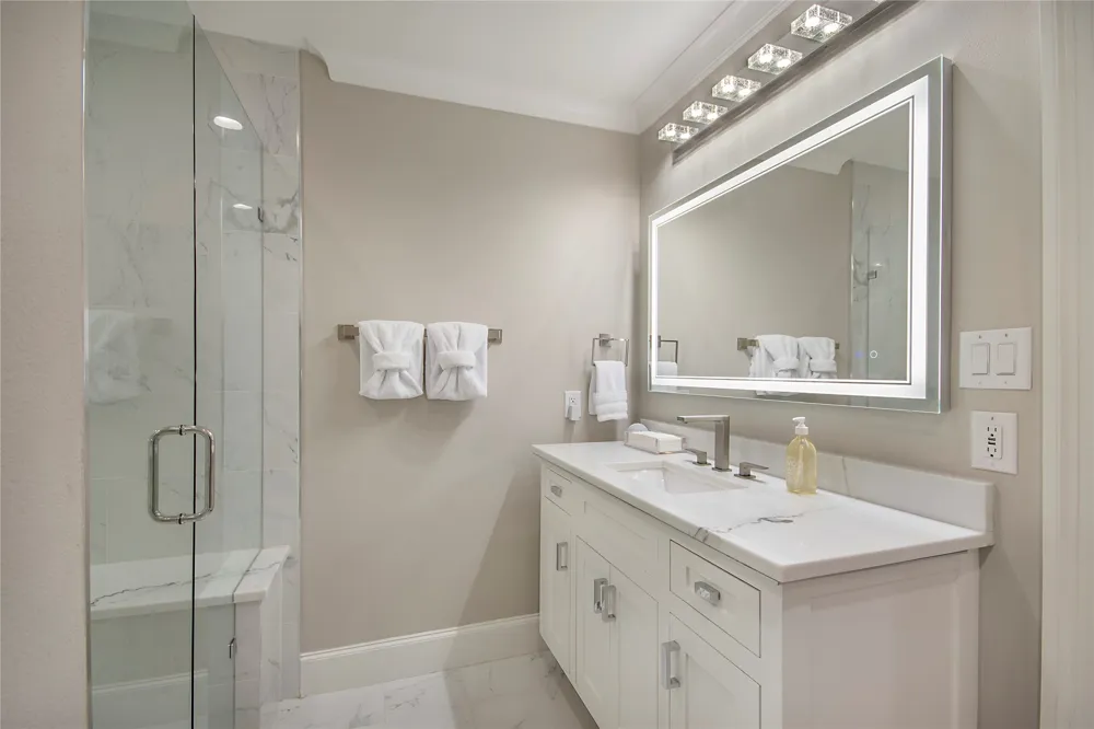 3210 Beverly Drive Highland Park, TX 75205