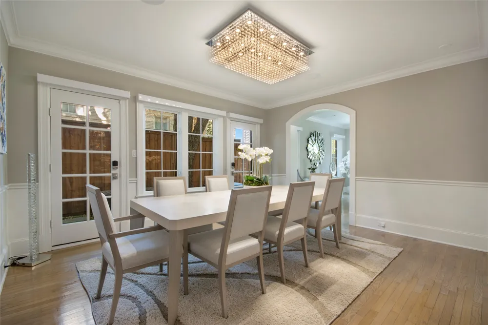 3210 Beverly Drive Highland Park, TX 75205