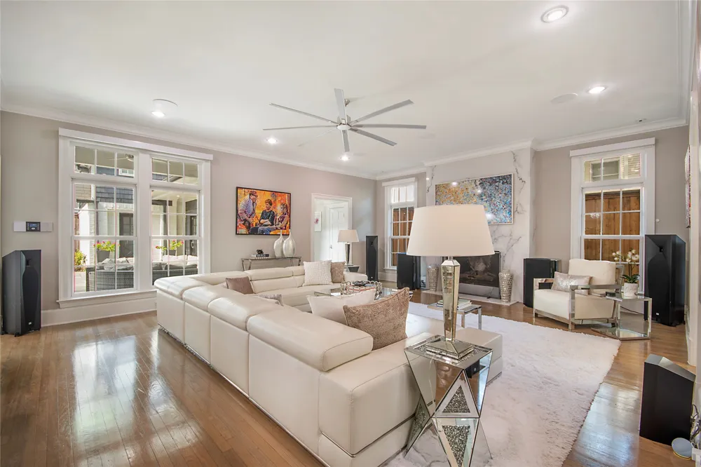 3210 Beverly Drive Highland Park, TX 75205