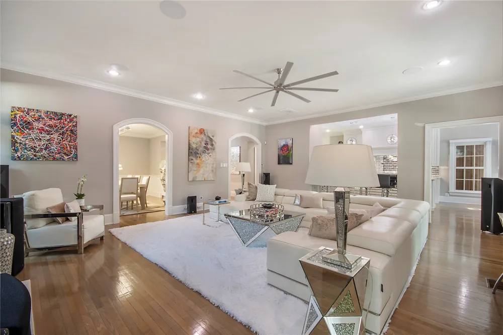 3210 Beverly Drive Highland Park, TX 75205