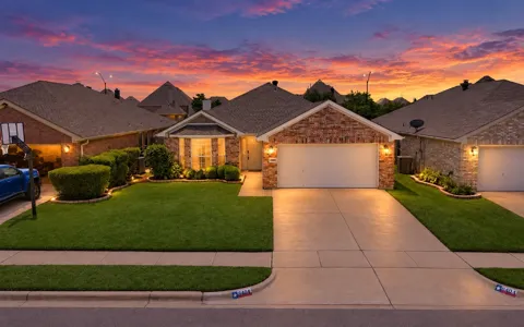 8404 Bowspirit Lane