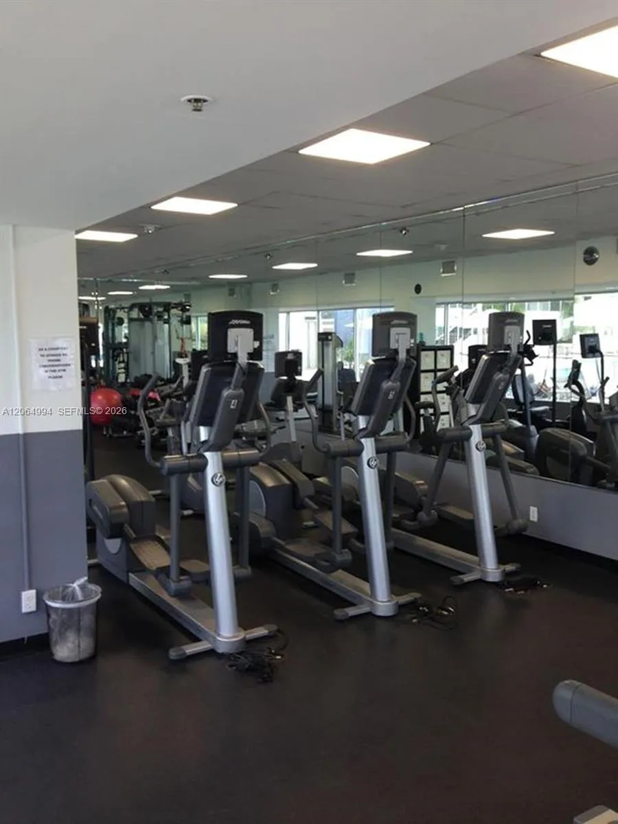 100 Lincoln Rd #1541 Miami Beach, FL 33139