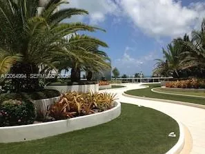 100 Lincoln Rd #1541 Miami Beach, FL 33139
