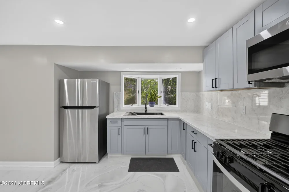 701 W Park Avenue Lindenwold, NJ 08021