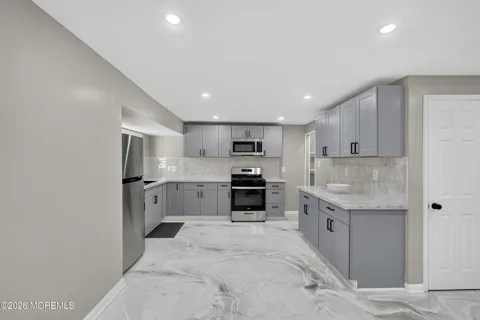701 W Park Avenue