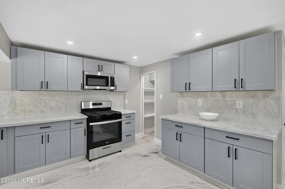 701 W Park Avenue Lindenwold, NJ 08021