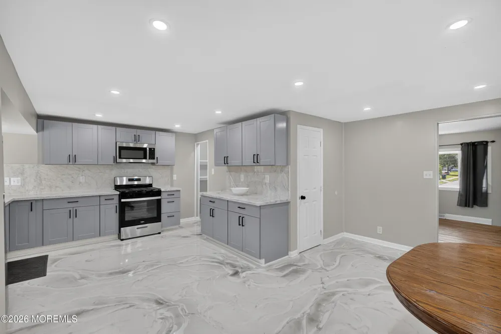 701 W Park Avenue Lindenwold, NJ 08021