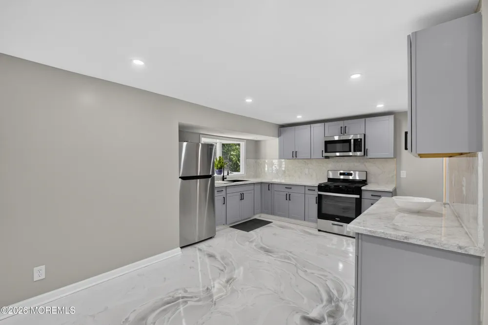 701 W Park Avenue Lindenwold, NJ 08021