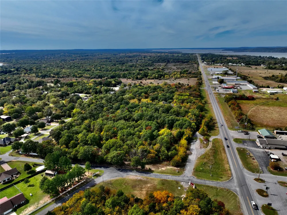 5 E Hwy 9 Eufaula, OK 74432