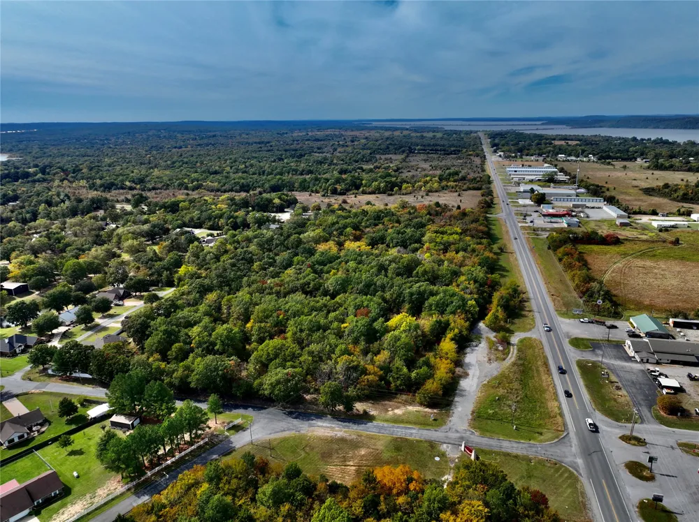 5 E Hwy 9 Eufaula, OK 74432