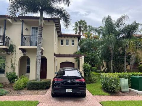 2804 Eagle Rock Cir #801