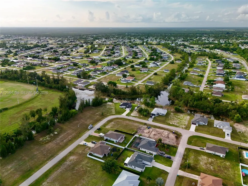3829 NE 23RD AVE Cape Coral, FL 33909