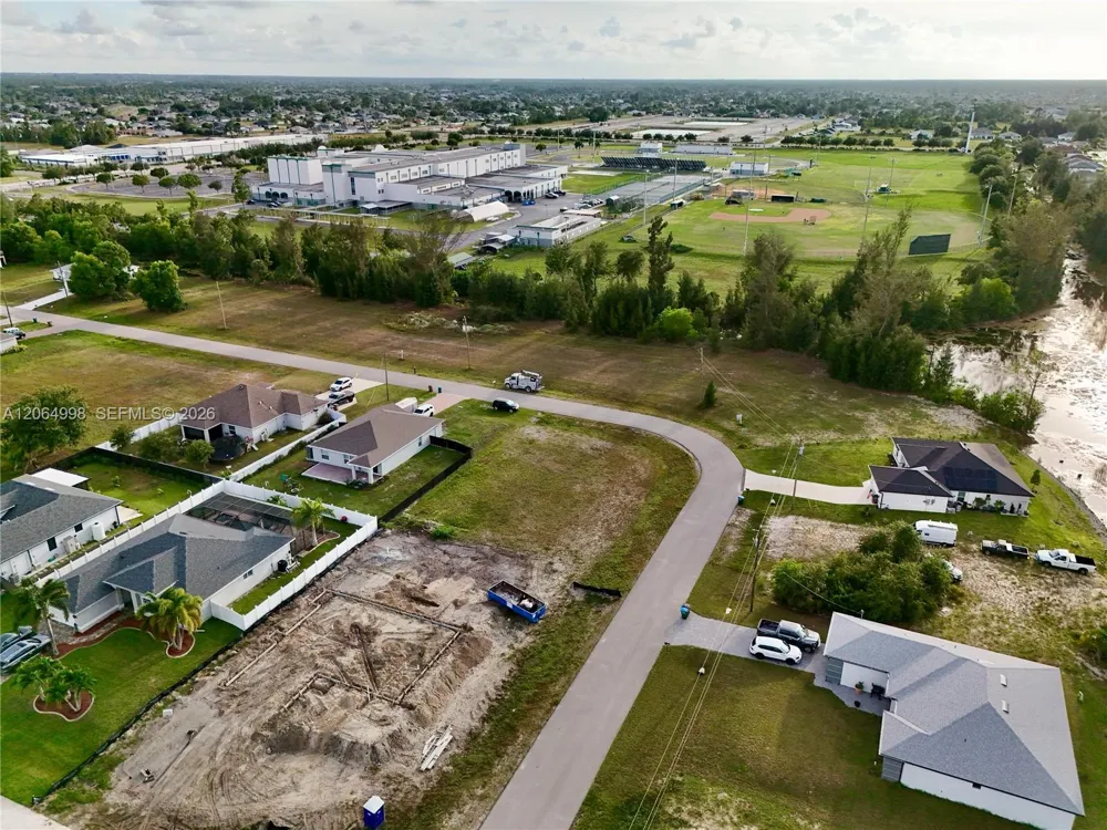 3829 NE 23RD AVE Cape Coral, FL 33909