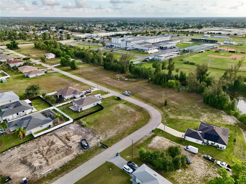 3829 NE 23RD AVE Cape Coral, FL 33909
