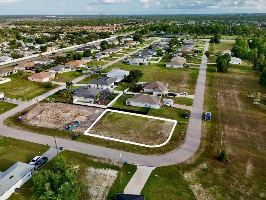 3829 NE 23RD AVE Cape Coral, FL 33909