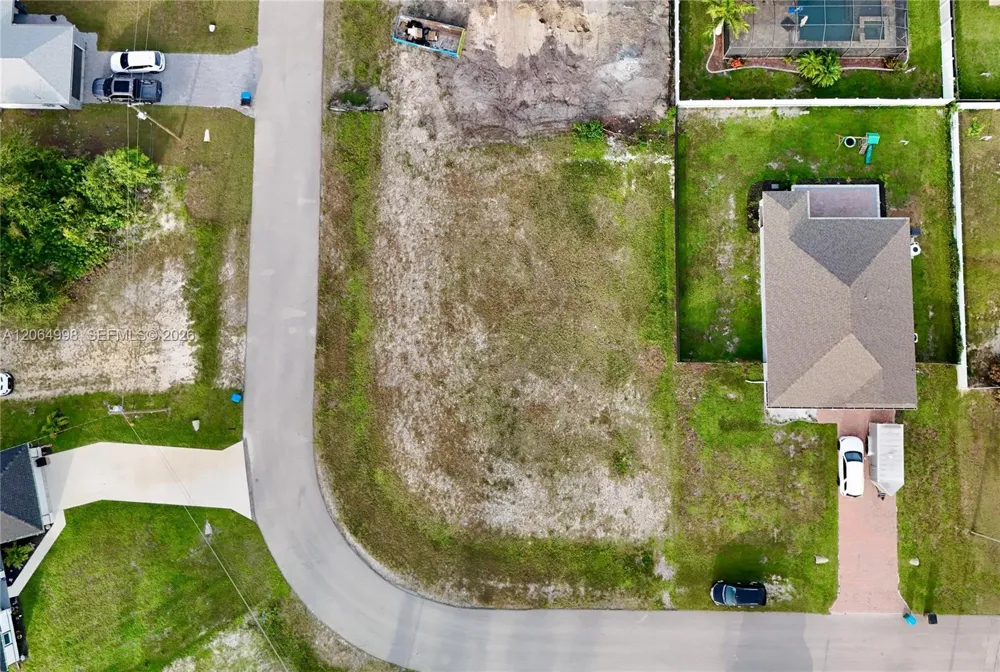 3829 NE 23RD AVE Cape Coral, FL 33909