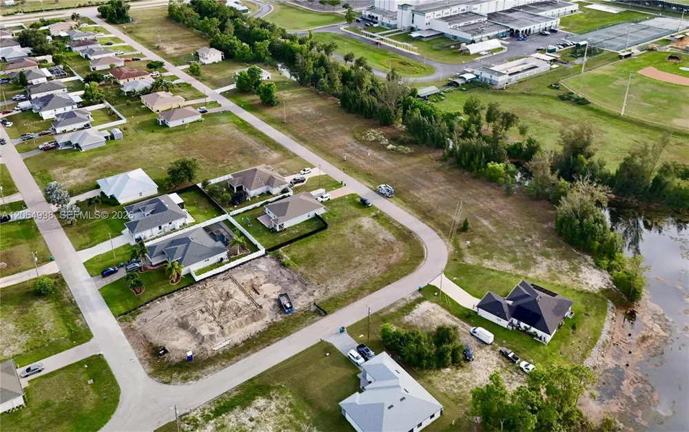 3829 NE 23RD AVE Cape Coral, FL 33909