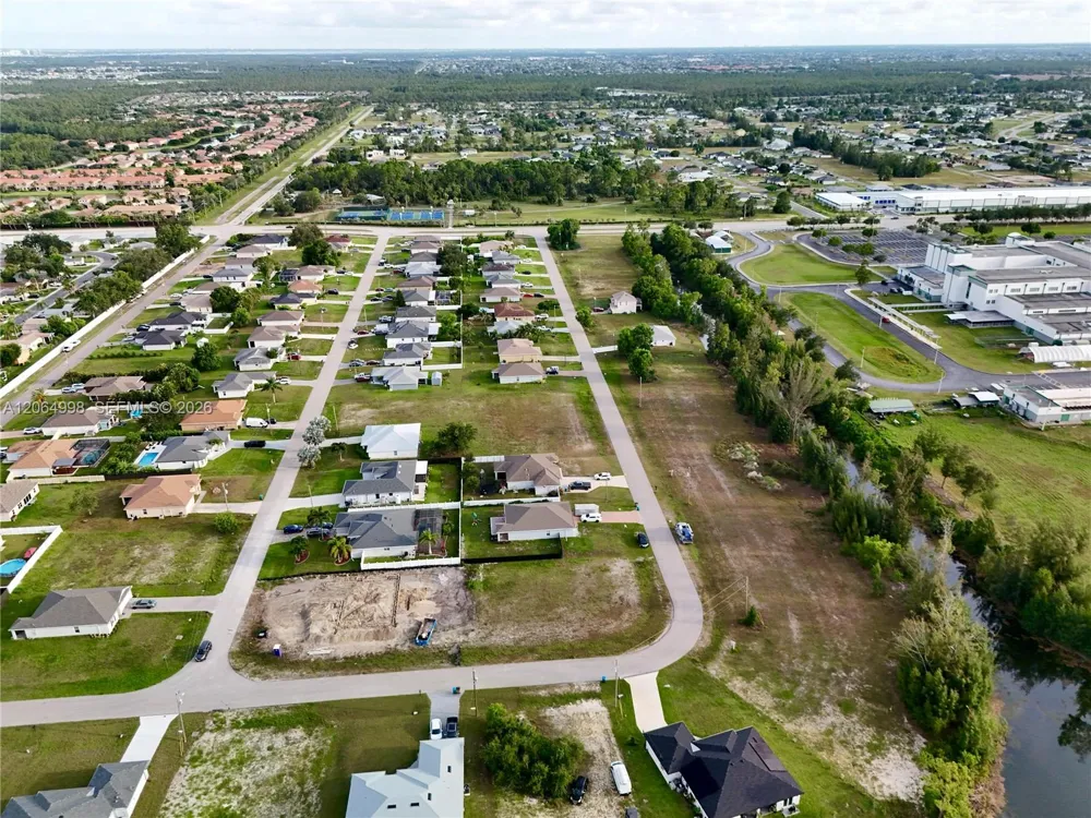 3829 NE 23RD AVE Cape Coral, FL 33909