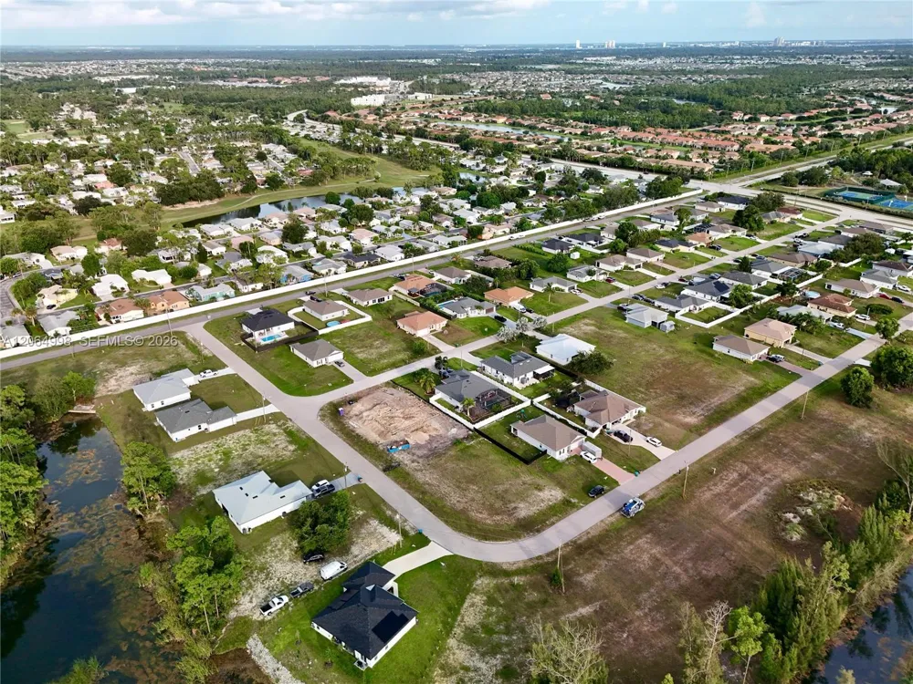 3829 NE 23RD AVE Cape Coral, FL 33909