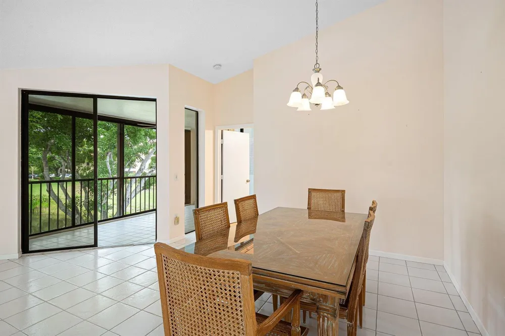 5115 Europa Drive #L Boynton Beach, FL 33437