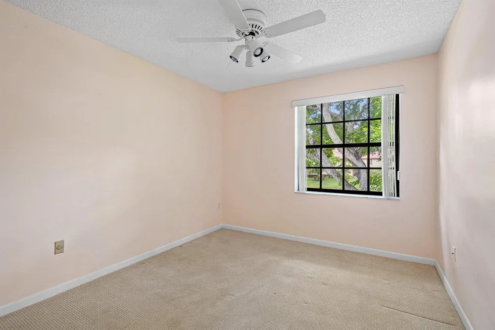 5115 Europa Drive #L Boynton Beach, FL 33437