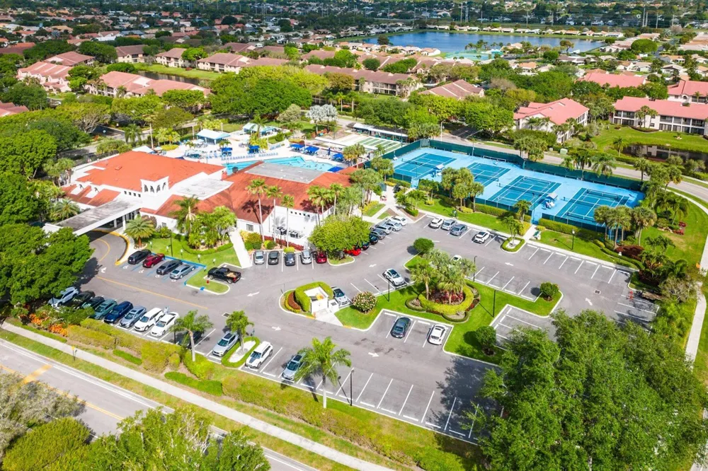 5115 Europa Drive #L Boynton Beach, FL 33437