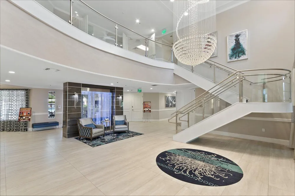 5115 Europa Drive #L Boynton Beach, FL 33437