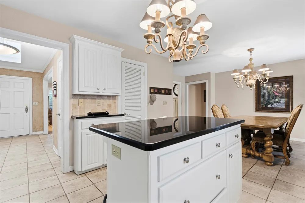 704 Rosewood Street Ardmore, OK 73401